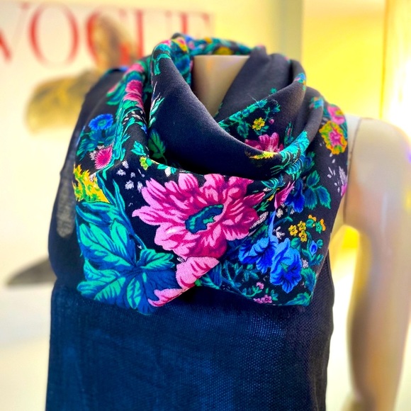 ANN KLEIN Vintage Scarf - Picture 3 of 6